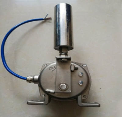 XTBP-20皮帶跑偏檢測器、XTD-A-3KG7F自動復位兩極跑偏開關價格優(yōu)惠